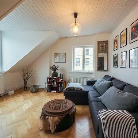 Colourful Nyhavn Experience *